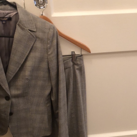 Brooks Brothers skirt suit - Picture 2 of 16